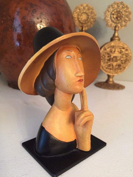 Modigliani - Jeanne Hebuterne in a Large Hat Statue MO03